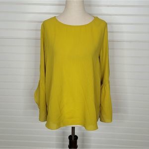 ZARA Chartreuse Longsleeve Lightweight Belle Sleeve Top Large